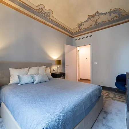 Out Finish Ortensia Apartment